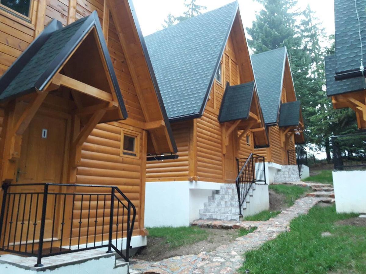 Вилла Zlatair Chalets Нова-Варош Экстерьер фото